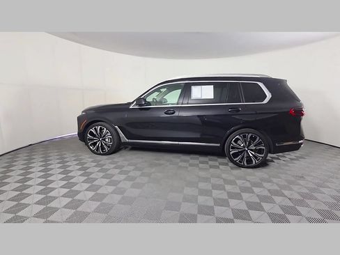 Used 2024 BMW X7 xDrive40i AWD/4WD image 48