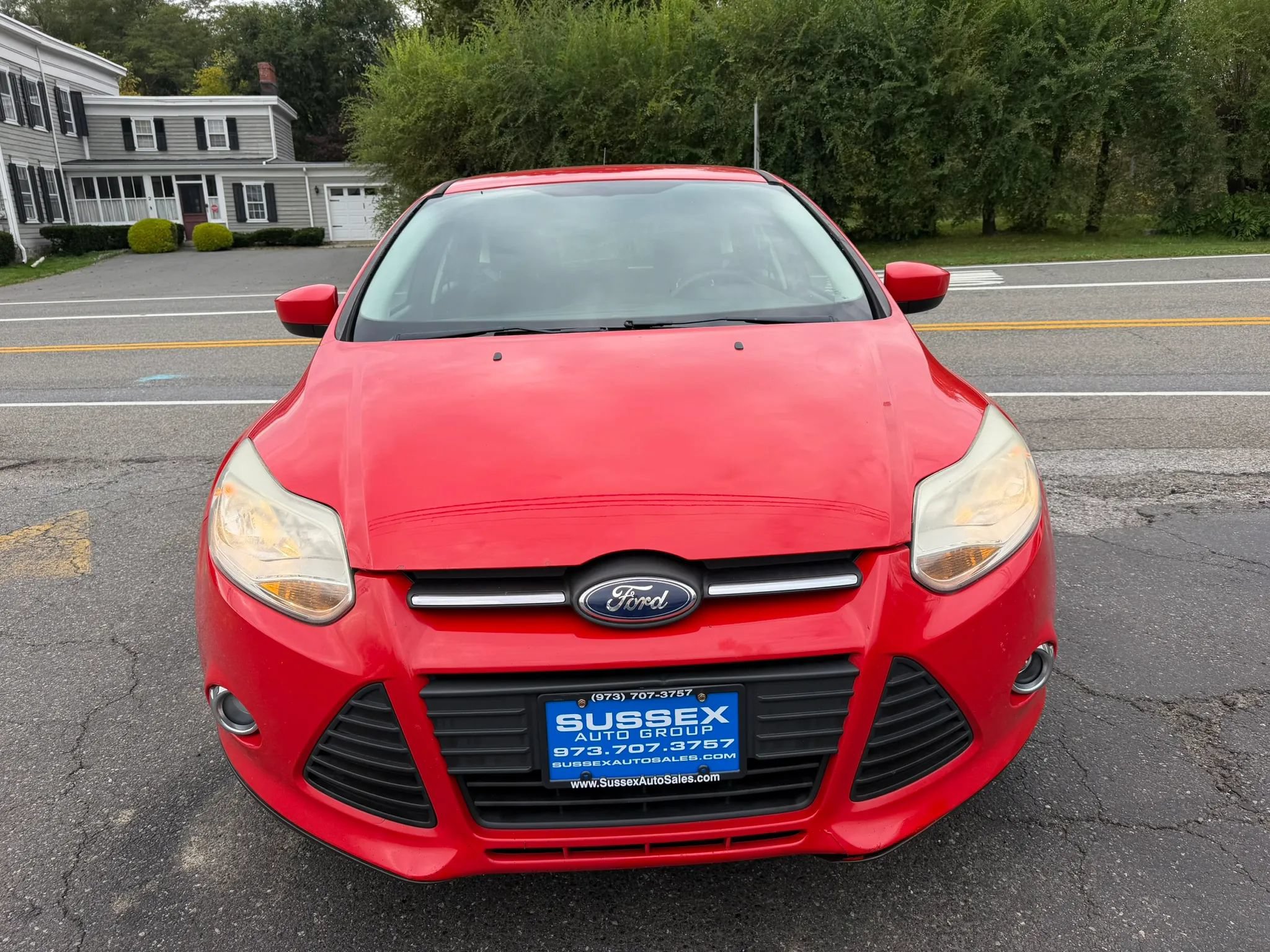 Used 2012 Ford Focus SE FWD image 2