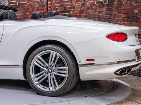 Used 2023 Bentley Continental GT Mulliner AWD/4WD image 7