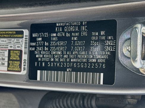 Used 2025 Kia Sportage LX FWD image 12