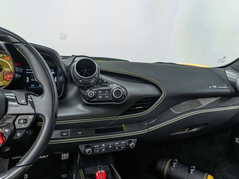 Used 2021 Ferrari F8 Tributo image 42