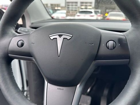 Used 2023 Tesla Model Y Long Range image 10
