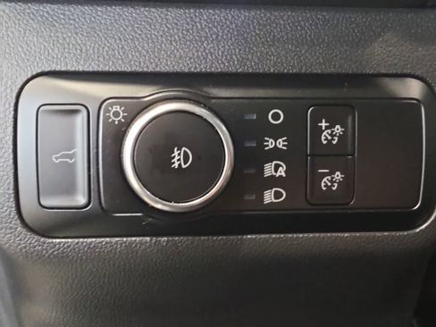Used 2024 Ford Escape ST-Line Select w/ Tech Pack #2 AWD/4WD image 18