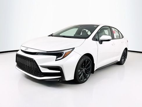 New 2026 Toyota Corolla SE image 3