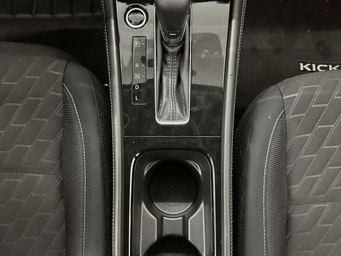 Used 2023 Nissan Kicks SV image 55