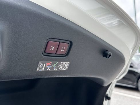 Certified 2024 Mercedes-Benz CLE 300 4MATIC Coupe image 21
