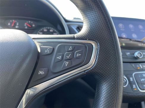 Used 2021 Chevrolet Malibu LS image 24