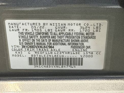 Used 2022 Nissan Versa S FWD image 9