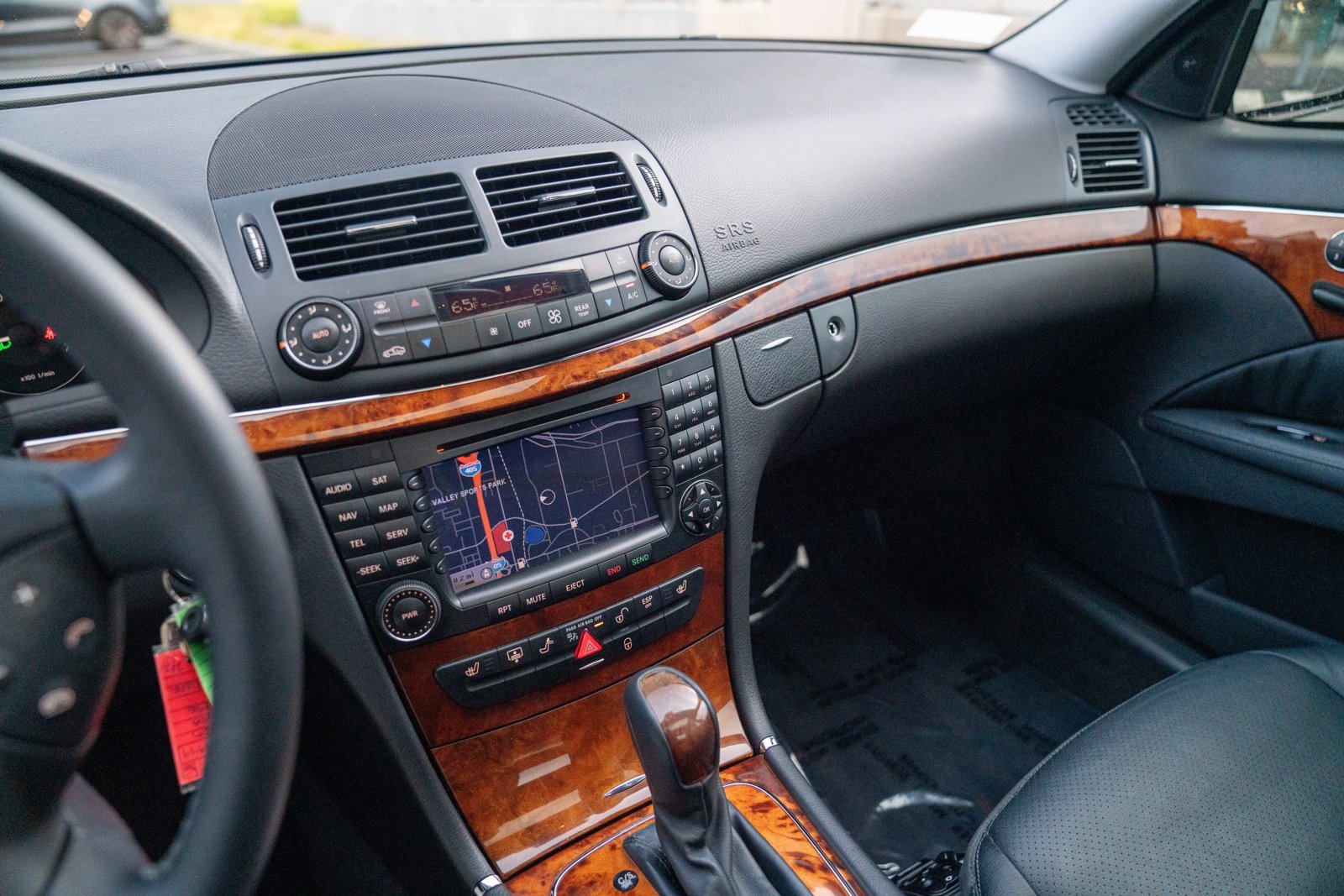 Used 2005 Mercedes-Benz E 500 4MATIC Sedan image 16
