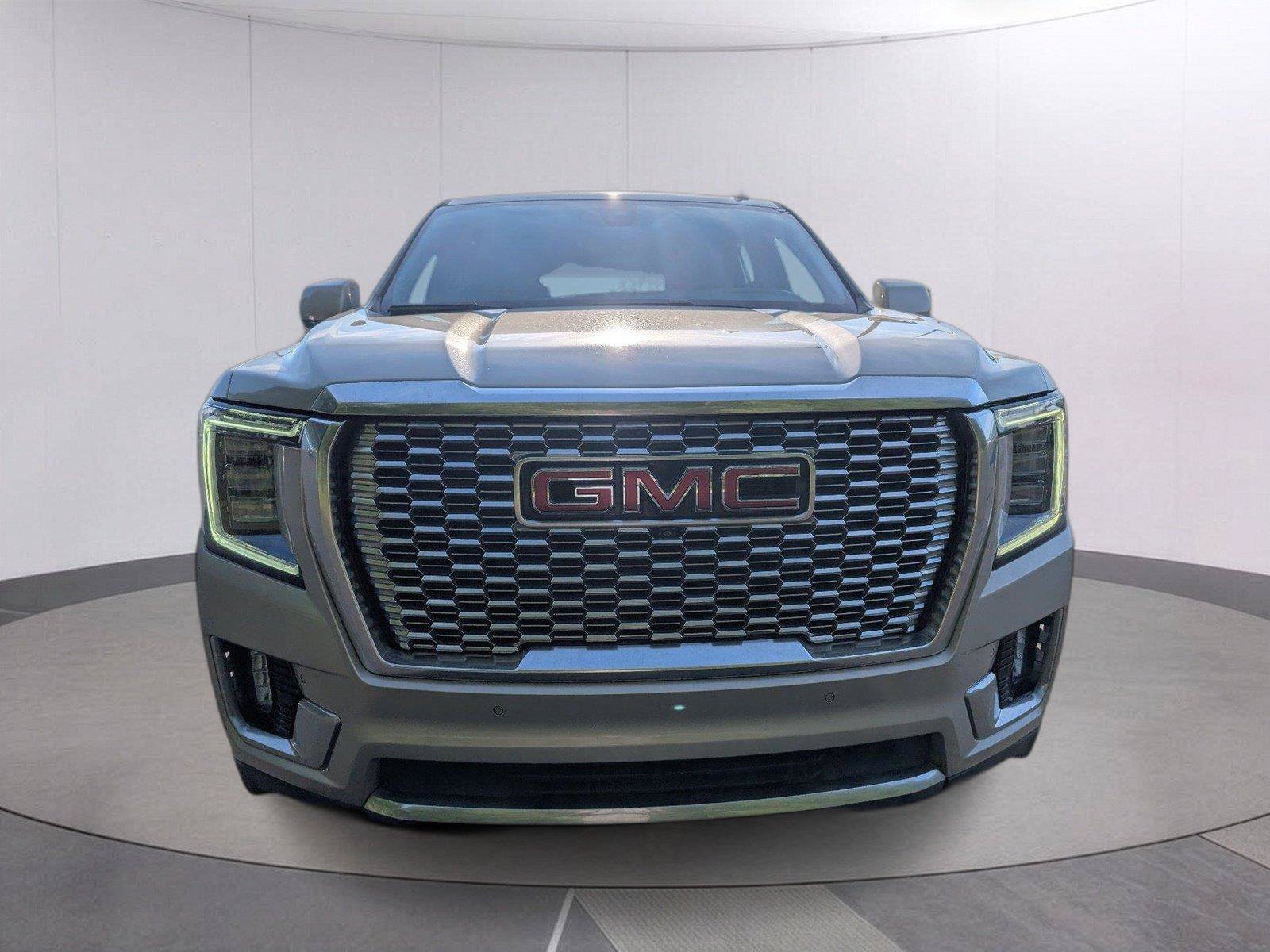 Used 2021 GMC Yukon Denali w/ Denali Premium Package RWD image 10