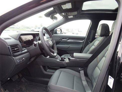 New 2026 GMC Terrain AT4 w/ Convenience Package III image 9