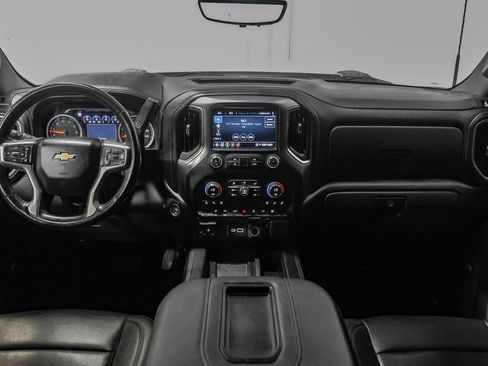 Used 2022 Chevrolet Silverado 2500 LTZ w/ LTZ Convenience Package AWD/4WD image 13