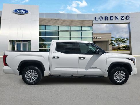 Used 2022 Toyota Tundra SR5 image 4