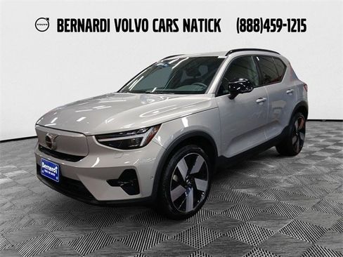 Certified 2023 Volvo XC40 Recharge Ultimate image 1