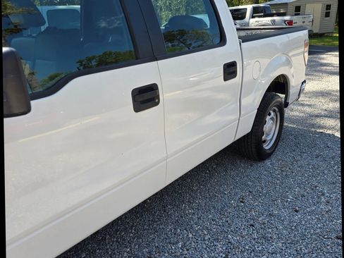 Used 2014 Ford F150 XL w/ Equipment Group 101A Mid image 5