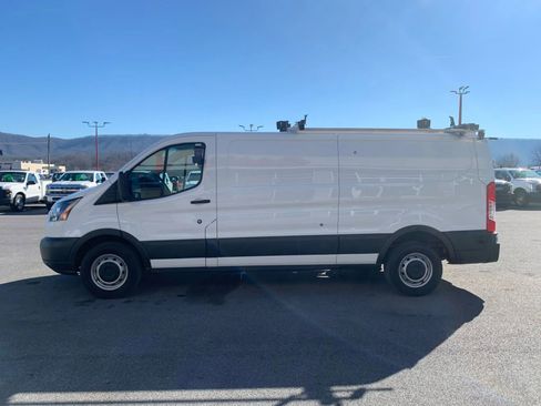 Used 2017 Ford Transit 250 148 Low Roof image 5