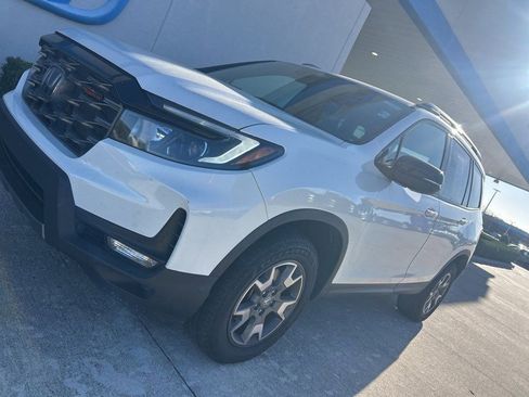 Used 2023 Honda Passport TrailSport image 4