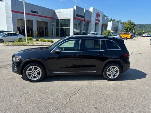 Used 2022 Mercedes-Benz GLB 250 4MATIC image 4