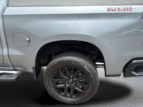 Used 2026 Chevrolet Silverado 1500 LT Trail Boss w/ LT Trail Boss Premium Package AWD/4WD image 34