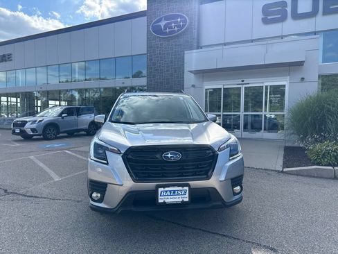 Used 2023 Subaru Forester Premium AWD/4WD image 3
