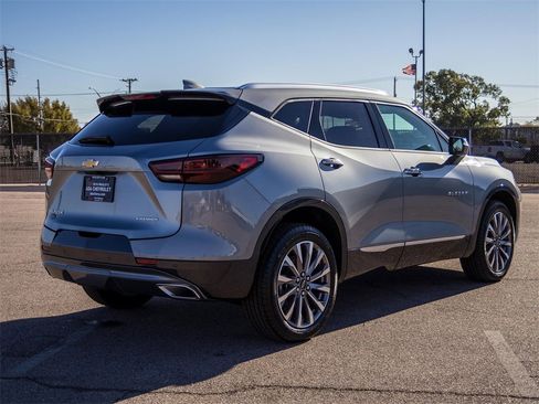 New 2025 Chevrolet Blazer Premier image 8