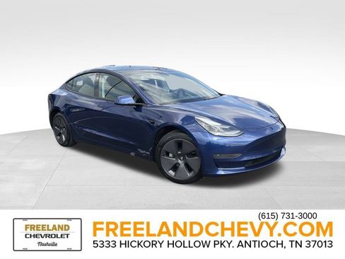 Used 2021 Tesla Model 3 Standard Range Plus RWD image 1