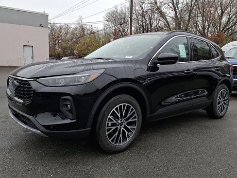 New 2026 Ford Escape Phev w/ PHEV Premium Package image 3