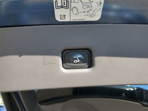 Certified 2019 Lincoln Nautilus Select image 7