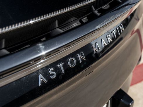 Used 2022 Aston Martin DBS Superleggera RWD image 14