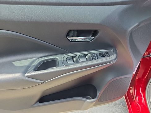 Used 2024 Nissan Versa SV FWD image 17