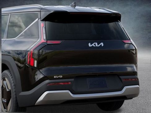 New 2026 Kia EV9 Wind AWD/4WD image 14