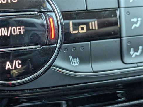 Used 2022 Buick Encore GX Select w/ Sport Touring Package image 24