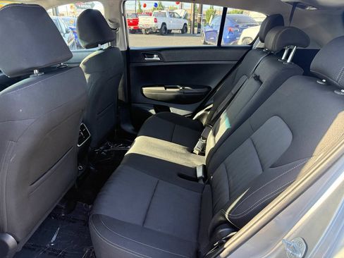 Used 2021 Kia Sportage LX FWD image 11