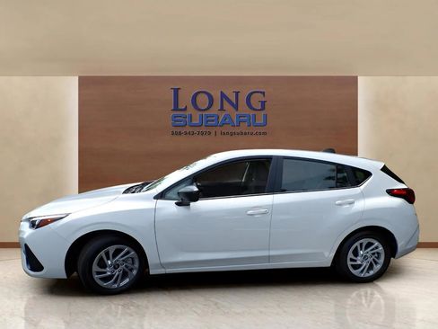 Certified 2025 Subaru Impreza 2.0i image 8