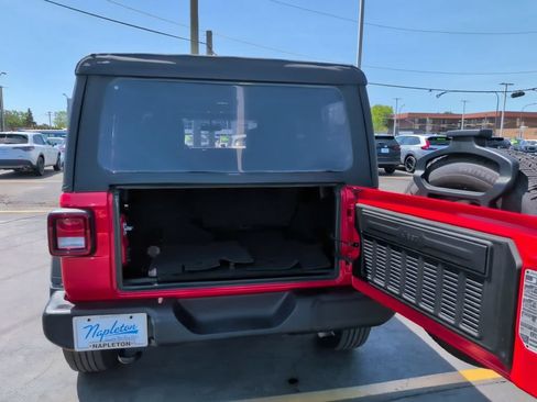 Used 2022 Jeep Wrangler Unlimited Sport AWD/4WD image 15