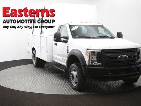Used 2017 Ford F550 2WD Regular Cab Super Duty image 52