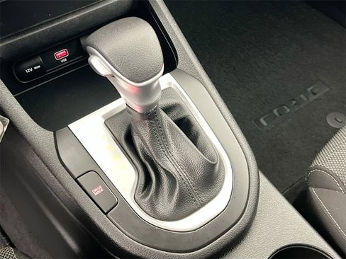 Certified 2024 Kia Forte LXS image 17