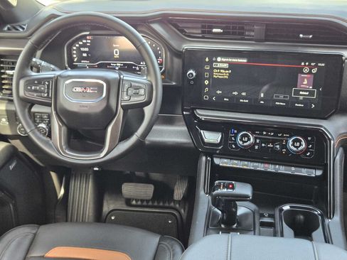 Used 2025 GMC Sierra 1500 AT4 w/ AT4 Premium Package AWD/4WD image 26