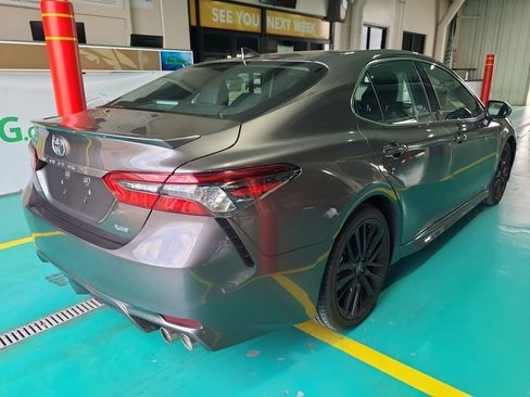 Used 2023 Toyota Camry XSE image 4