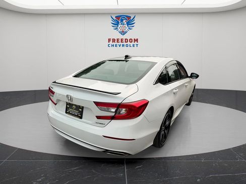 Used 2022 Honda Accord Sport image 6