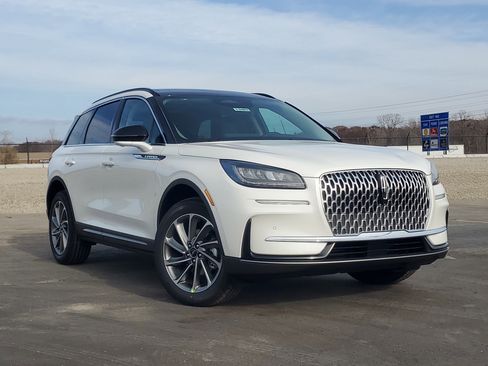 New 2026 Lincoln Corsair Premiere image 1