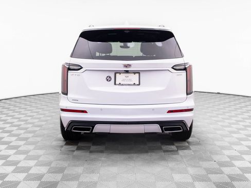 Certified 2025 Cadillac XT6 Sport w/ Platinum Package AWD/4WD image 4