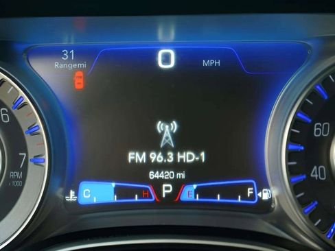 Used 2021 Chrysler 300 Touring L image 30