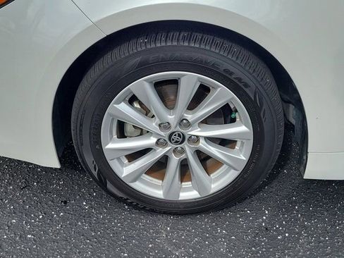 Used 2025 Toyota Corolla SE FWD image 30