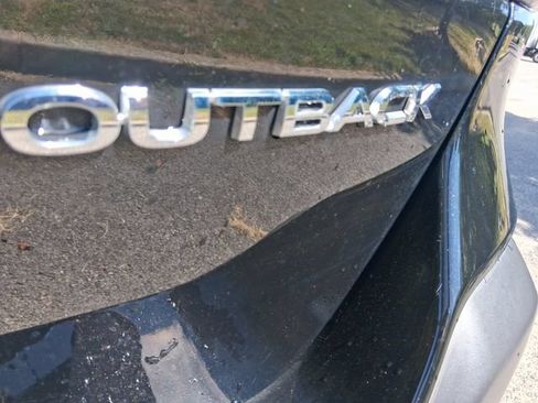 Used 2024 Subaru Outback Premium AWD/4WD image 10