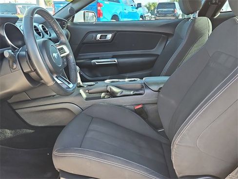 Used 2020 Ford Mustang Coupe image 12