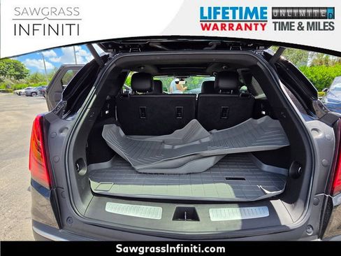 Used 2022 Cadillac XT5 Premium Luxury w/ Technology Package FWD image 19