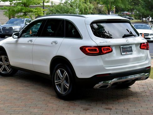 Used 2021 Mercedes-Benz GLC 300 300 4MATIC Premium Pkg Panoram image 9