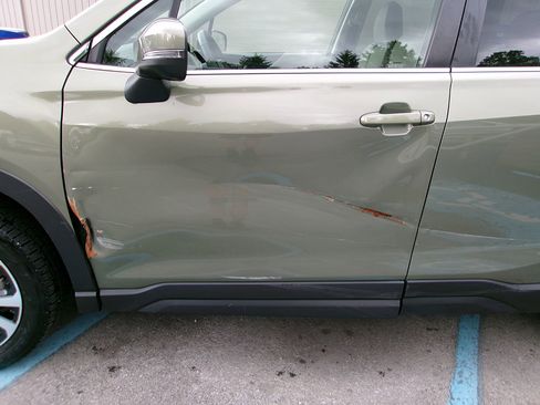Used 2019 Subaru Forester Limited w/ Popular Package #3 AWD/4WD image 2