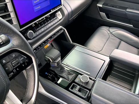 Used 2024 Toyota Sequoia Platinum image 16